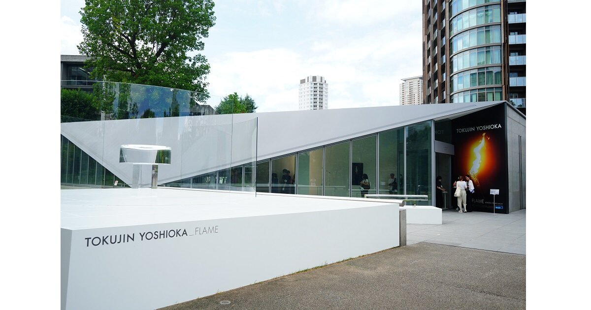 展覧会レポート】吉岡徳仁 FLAME − ガラスのトーチとモニュメント