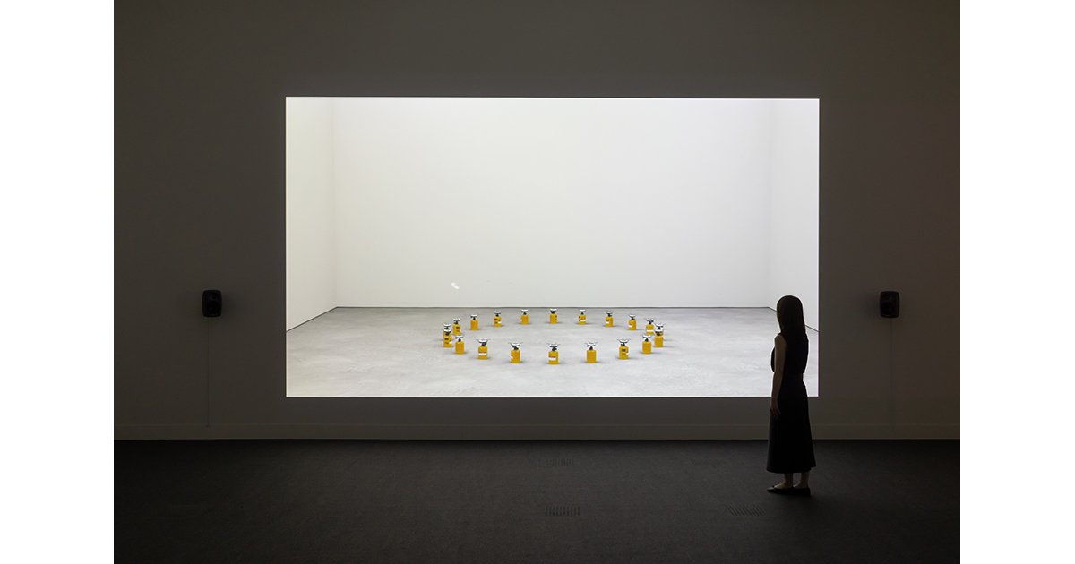 展覧会レポート】国立新美術館「遠距離現在 Universal / Remote
