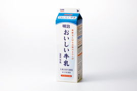 明治おいしい牛乳 Package Design of Meiji Co., Ltd.